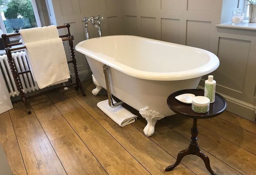 Bed and Breakfast B And B At Witney House