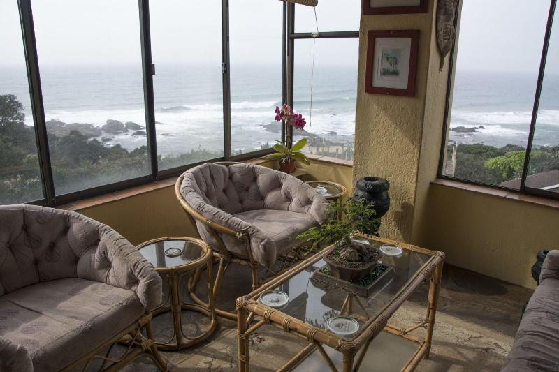 Bed and Breakfast Beachcomber Bay Guest House In South Africa
