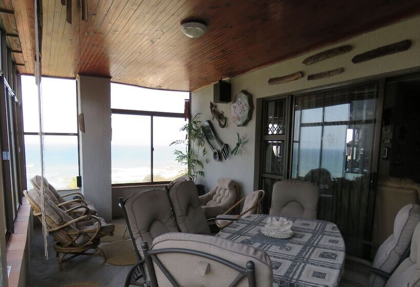 Bed and Breakfast Beachcomber Bay Guest House In South Africa