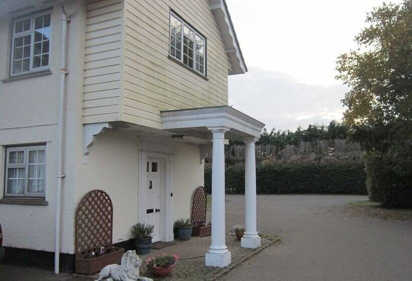 Bed and Breakfast Newmans Hall