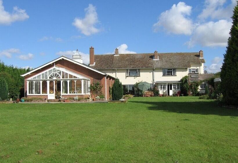 Bed and Breakfast Newmans Hall