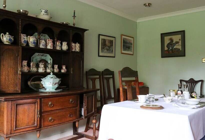 Bed and Breakfast Newmans Hall