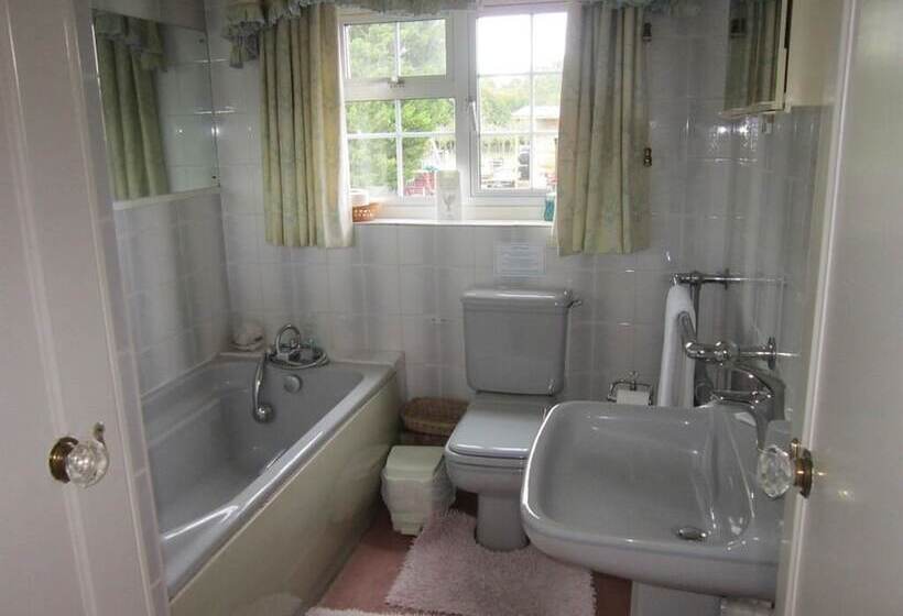 Bed and Breakfast Newmans Hall