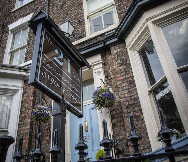 צימר No. 21 York