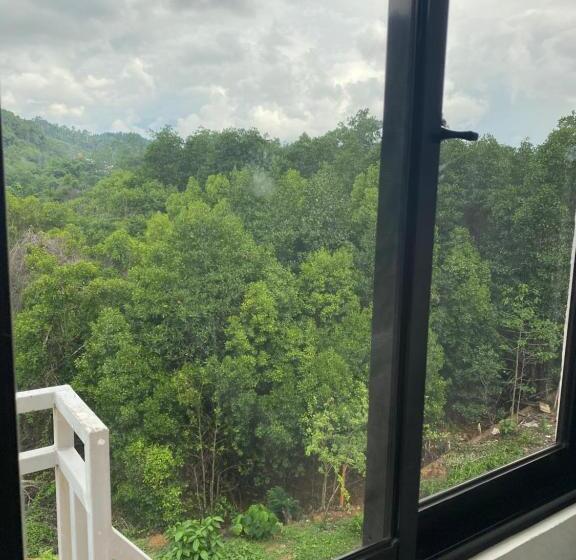 تختخواب و صبحانه Raje Residence