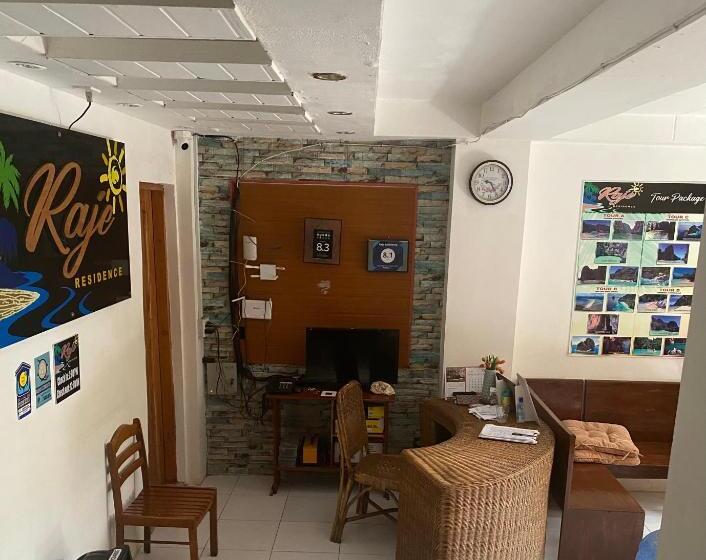 تختخواب و صبحانه Raje Residence