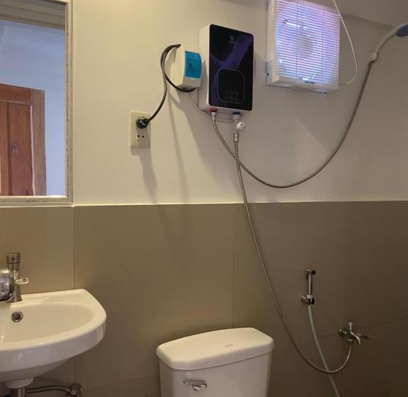 تختخواب و صبحانه Raje Residence