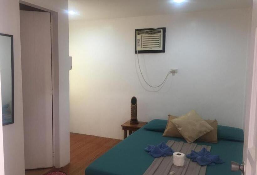 تختخواب و صبحانه Raje Residence