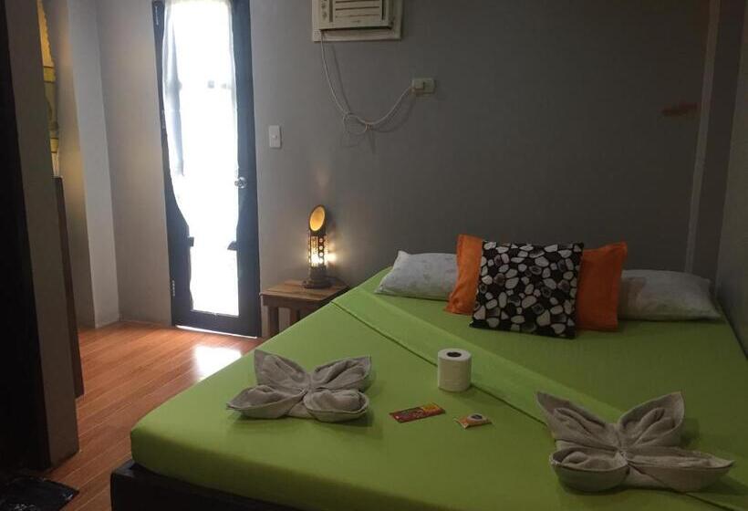 تختخواب و صبحانه Raje Residence