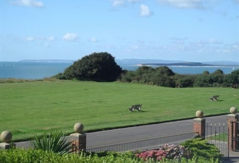 ベッドアンドブレックファースト Watersedge Guest House