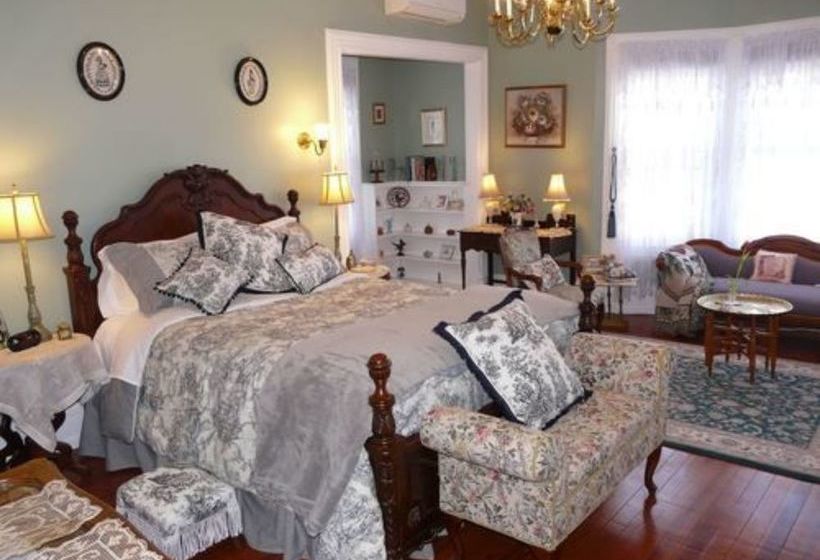 Berkeley House Bed & Breakfast