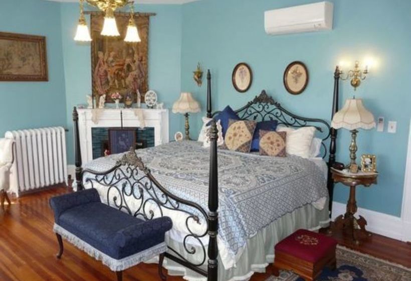 Berkeley House Bed & Breakfast