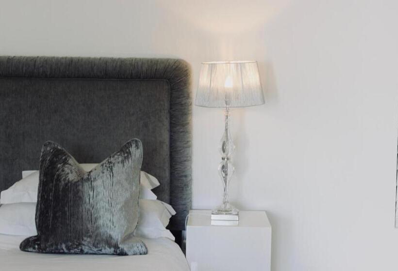 Brenaissance Wine & Stud Estate