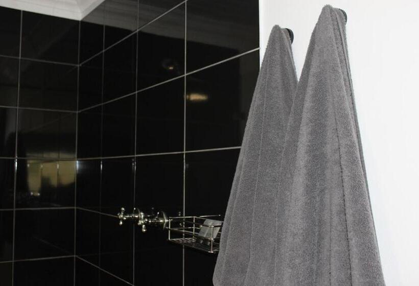 Brenaissance Wine & Stud Estate