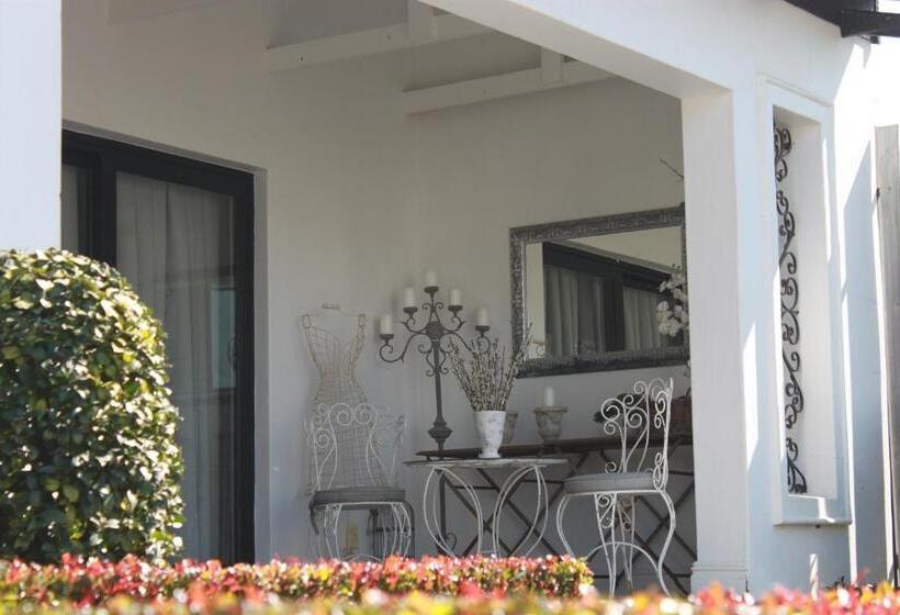 Brenaissance Wine & Stud Estate