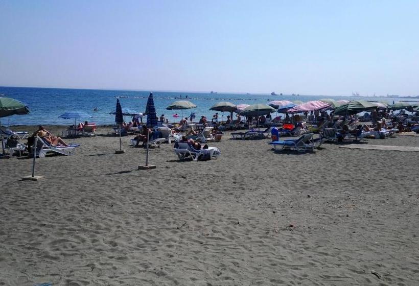 Chrysanthos Boutique Apartments