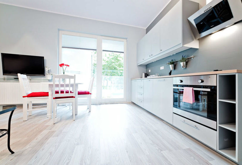 Very Berry   Orzeszkowej 16   Mtp Apartment, Parking, Check In 24h