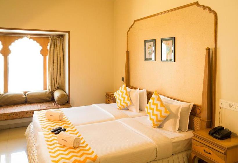 בית מלון כפרי Fab Rajwada Baner