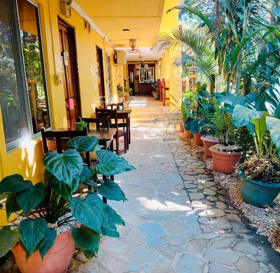 فندق فئة نجمة واحدة Aurora