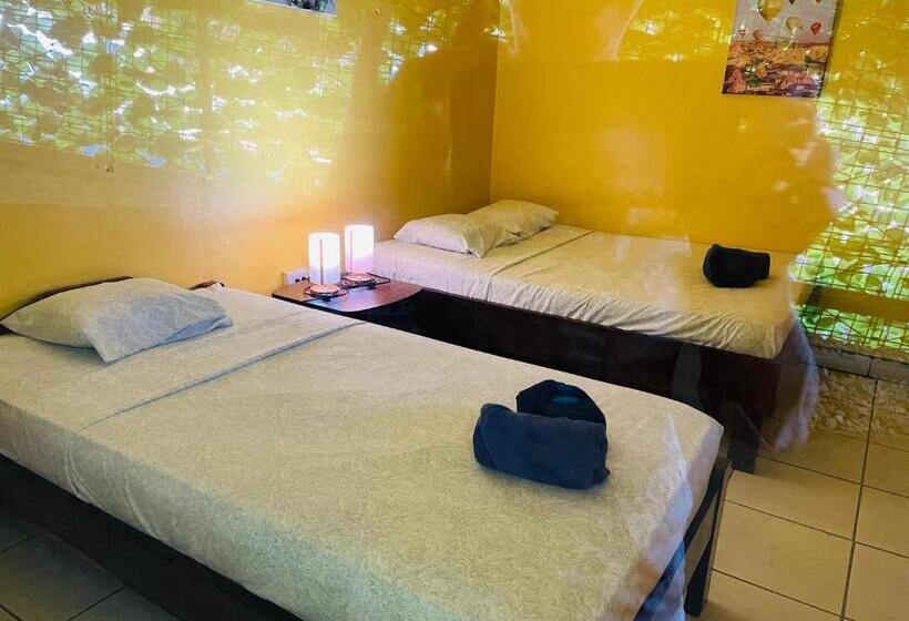 فندق فئة نجمة واحدة Aurora