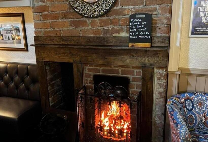 簡易ホテル The Cricketers Arms