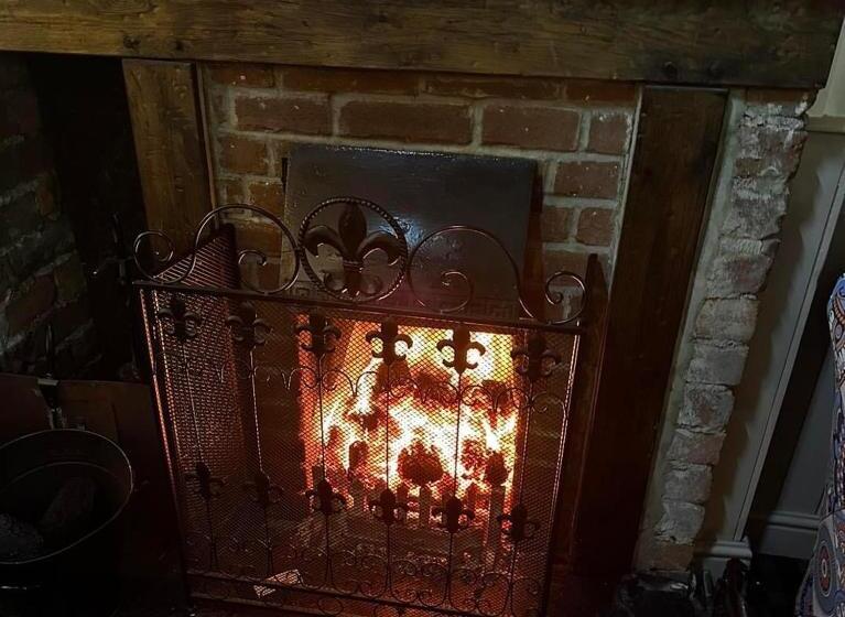 簡易ホテル The Cricketers Arms