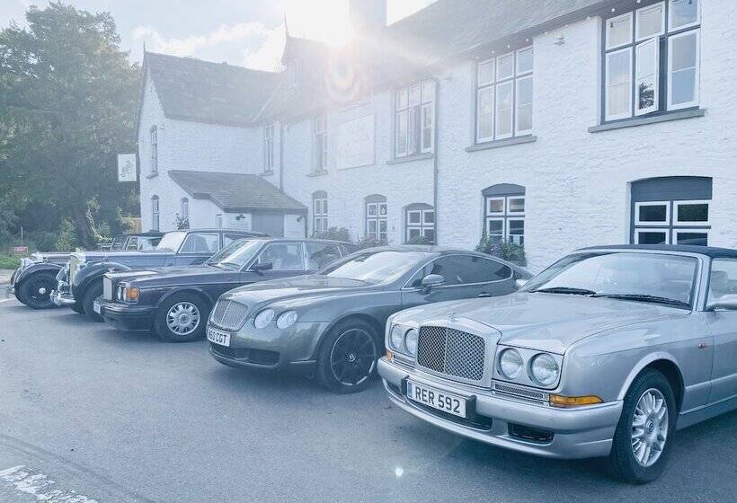 פונדק The Bell At Skenfrith