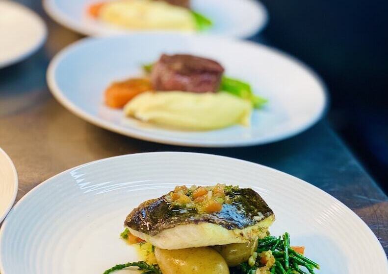 פונדק The Bell At Skenfrith