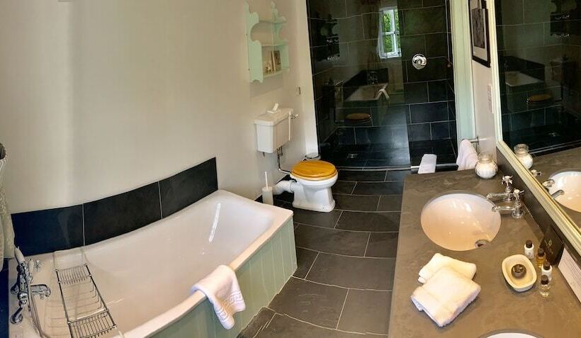 פונדק The Bell At Skenfrith