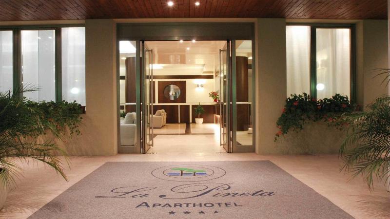 Aparthotel La Pineta
