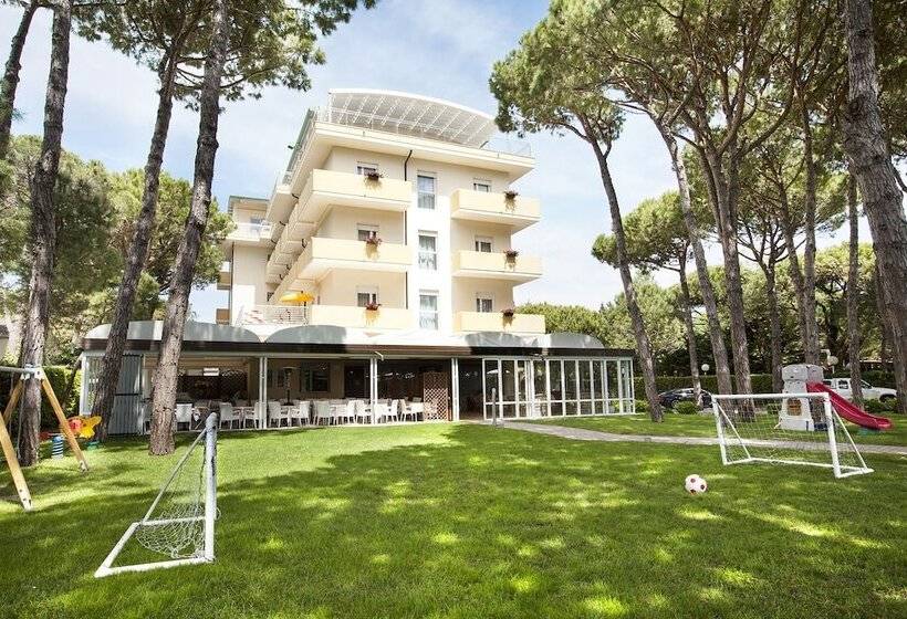 Aparthotel La Pineta