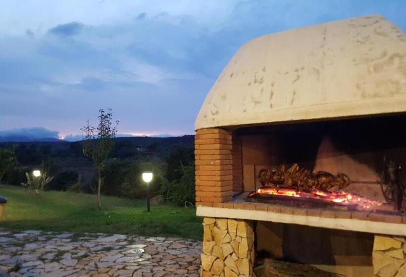 בית מלון כפרי Baia Cea