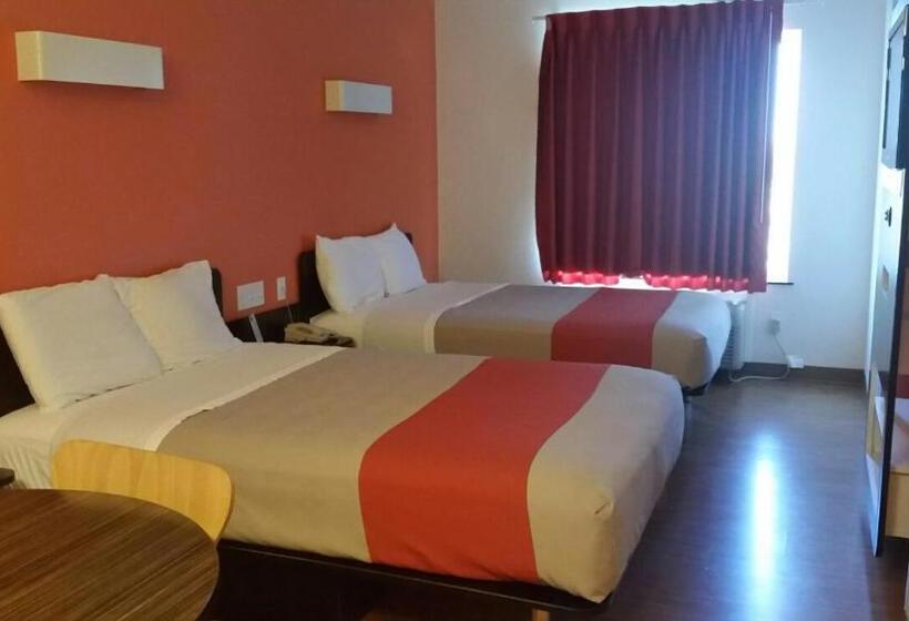 ホテル Baymont By Wyndham Williston