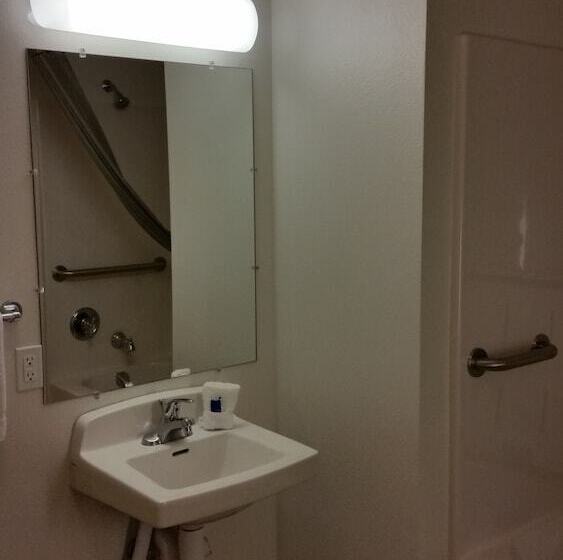 ホテル Baymont By Wyndham Williston