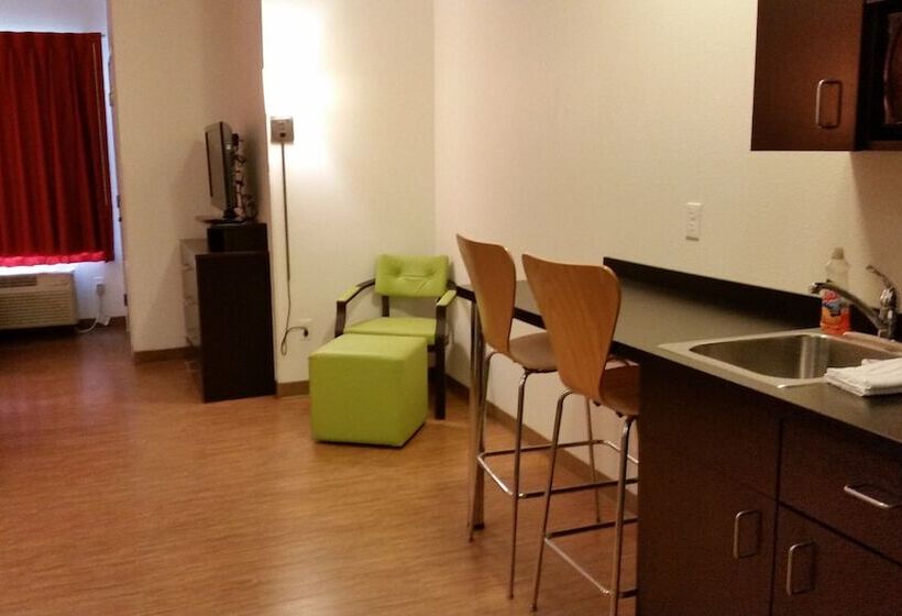 ホテル Baymont By Wyndham Williston