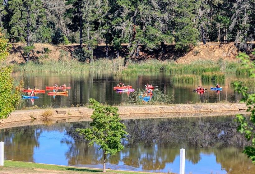 فندق Beechworth Lake Sambell Caravan Park
