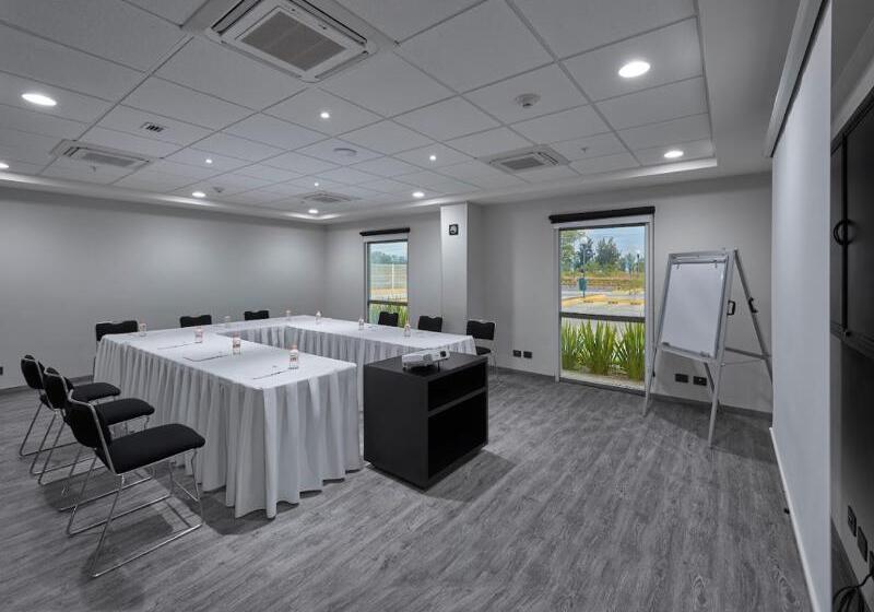 Отель Best Place Express