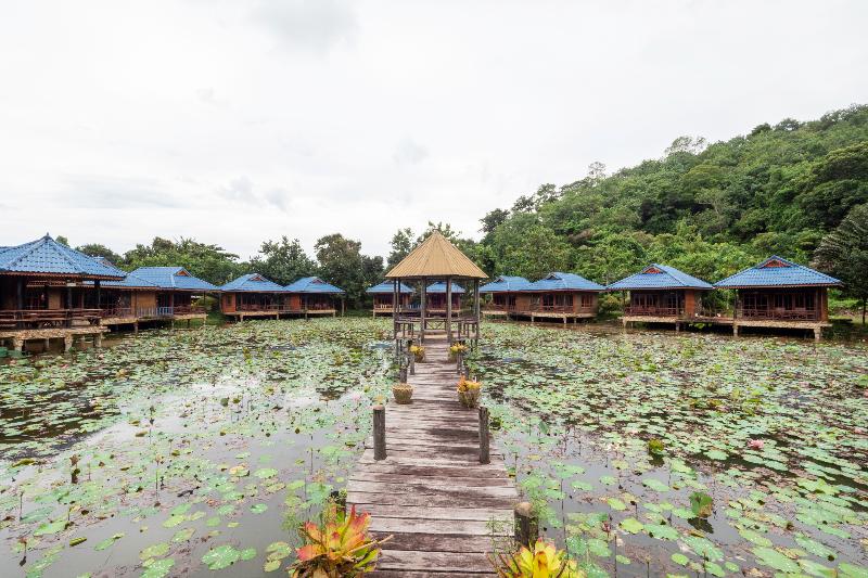 Отель Blue Resort And Spa Koh Chang