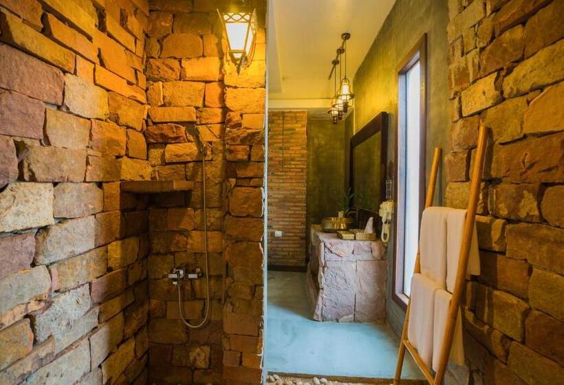 Отель Cambana D'angkor Suites