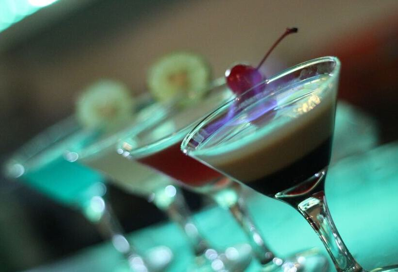 Отель Cambana D'angkor Suites