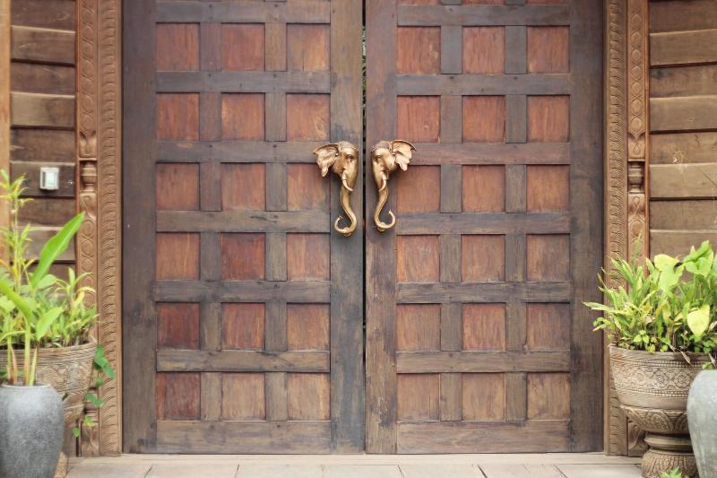 Отель Cambana D'angkor Suites