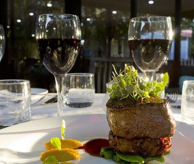 هتل Cape York Peninsula Lodge