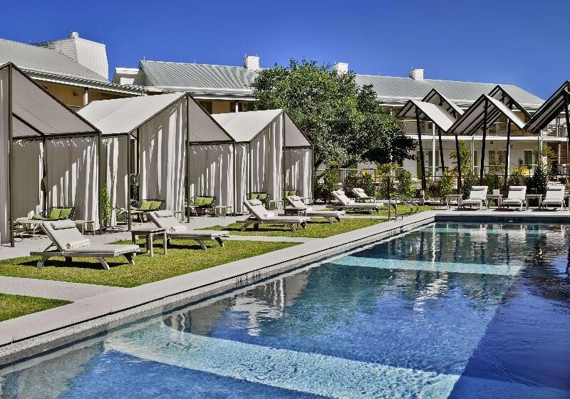 Cavalry Court, By Valencia Hotel Collection