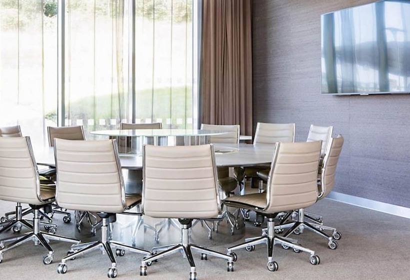 Comfort Hotel Bergen Airport Terminal