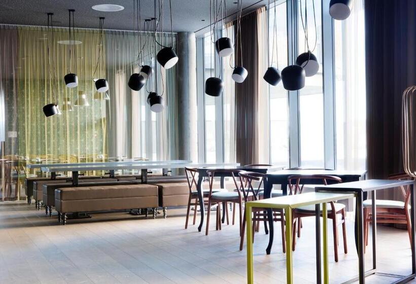 Comfort Hotel Bergen Airport Terminal