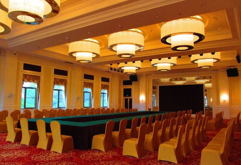 호텔 Country Garden Holiday