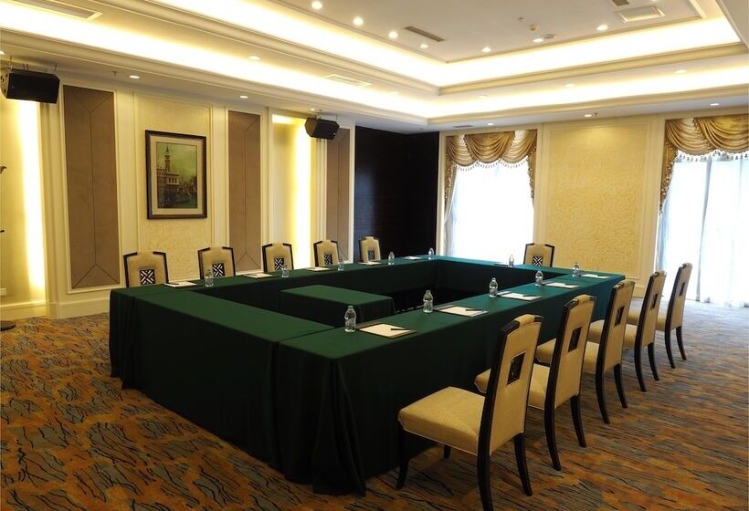 호텔 Country Garden Holiday