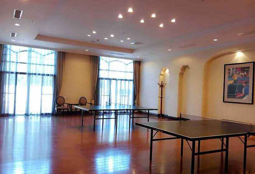 호텔 Country Garden Holiday