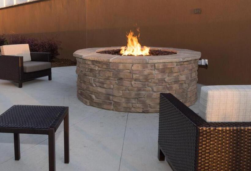 فندق Courtyard By Marriott Fayetteville Fort Liberty   Spring Lake