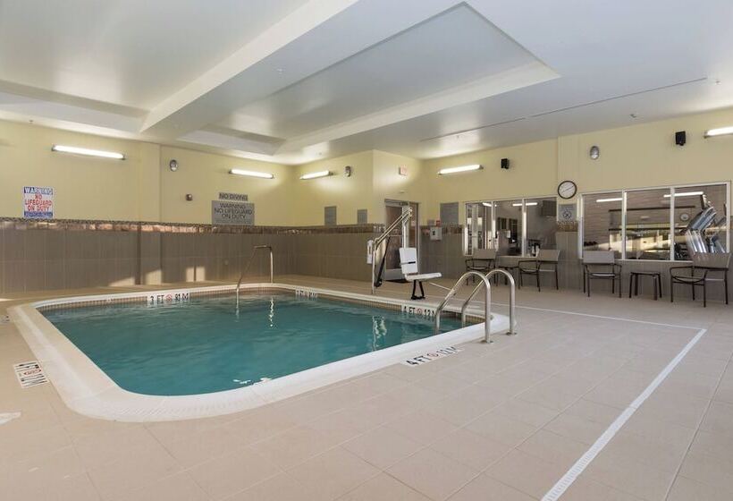 فندق Courtyard By Marriott Fayetteville Fort Liberty   Spring Lake